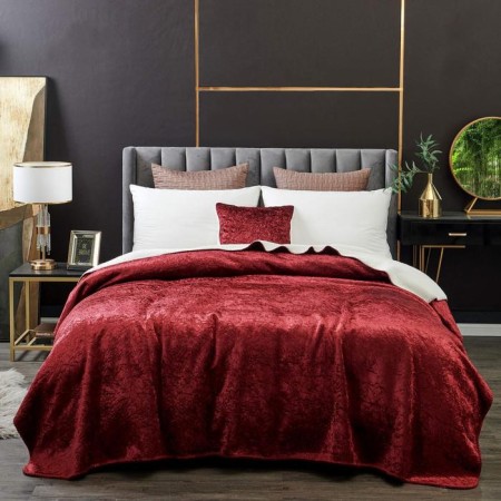 "Undine" bedspread, size 220x240 cm, burgundy color
