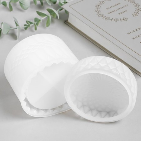 Mold Silicon "Casket Round Disorder" with a lid of 9.8x9.8x9.4 cm-2