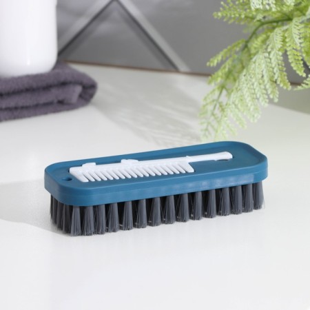 The brush is a universal share, with an additional brush brush, 14 × 5.5 × 3.5 cm, bristles 2 cm