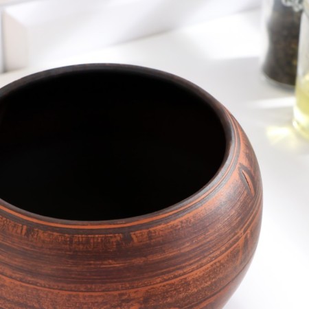 A hot pot of 0.7 l, 13x13x13 cm-3