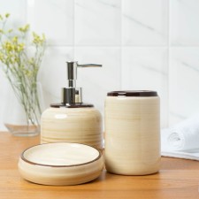 A set of accessories for the bathroom 