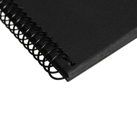 A4 sketchbook, 30 black sheets on the crest, Smile, solid substrate, density 110 gr., Mix-6