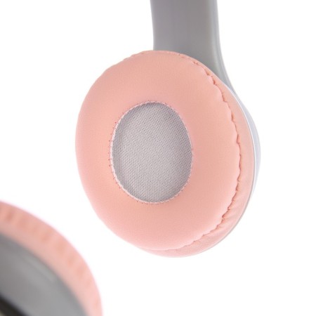 P47M headphones, wireless, full -size, BT, Microsd, microphone, AUX, with ears, white-3