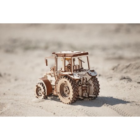 Prefabricated model 3D Ewa tractor Belarus 82-13