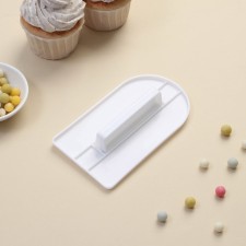 Spatula confectionery, 15 × 8 × 3 cm, with a pen, white color