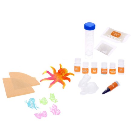 Set for experiments "amazing animals" in the package