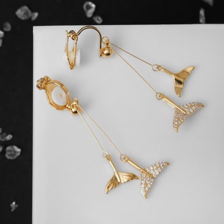 Clips "Feeling" whale tail, white color in gold-1