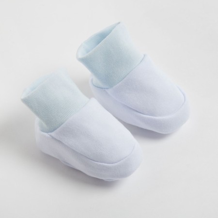 Booties for a boy, color mix