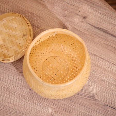 Basket with a lid weaved, from bamboo 20x20x22 cm-2