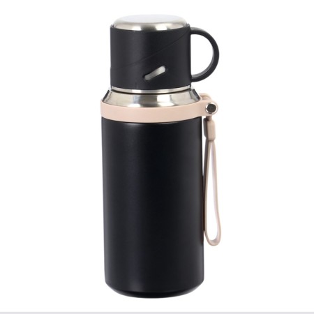Thermos, 600 ml, Drink retains heat 10 hours, black