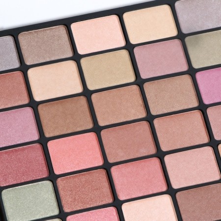 Professional set for makeup (eyelid shadows, proofreaders, blush, lip gloss)-5