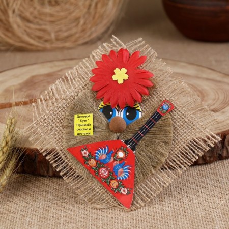 Households on a pendant with a balalaika, 13 x 13 cm