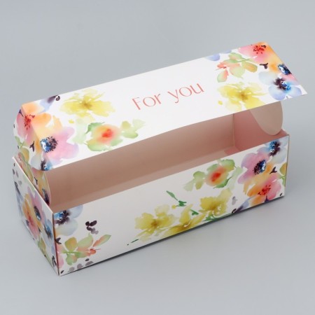 Confectionery packaging, a cupcake box with a window, “floral gamut”, 26 x 10 x 8 cm-2