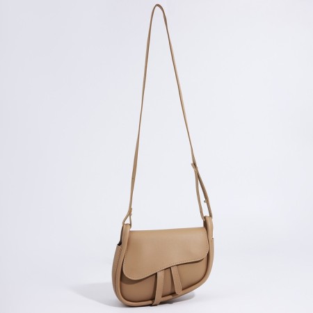 Women's bag made of artificial leather, 20x16x8.5 cm, beige color-5