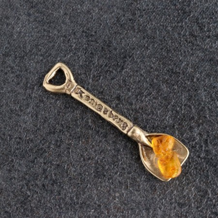 Koselka souvenir "Königsberg shovel", with natural amber-7