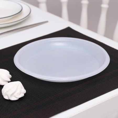 Plastic disposable plates, d = 20.5 cm, white color, 12 pcs/pcs
