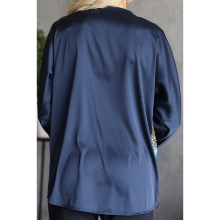 Female blouse, size 42-3