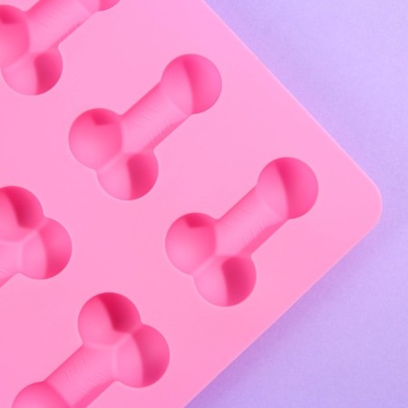 Form for ice and chocolate “Everything is incredible”, silicone, 18.5 x 14.2 x 1.6 cm, pink color 18+-3