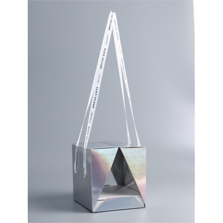 Box under a bento-port with ribbons, 15.5 x 15.5 x 16 cm