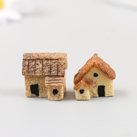 Figure for Florarium Polystone "hut" MIX 2x1.5x2 cm