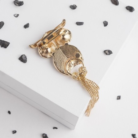 Brooch "Filin" with chains, white-green color in gold-2