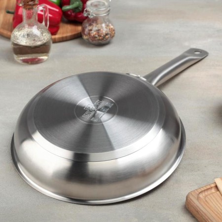 Pan, d = 24 cm, h = 5 cm, triple bottom, induction-3