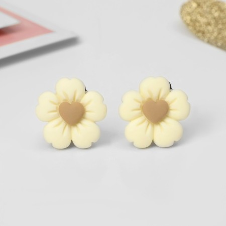 Clips children's "chosen" flower with a heart, color beige-brown