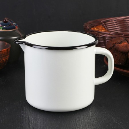 Emalized mug with a nose, 1 l, without a decol