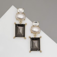 Earrings with pearls 