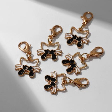 Charm "kitten", black color in gold-1