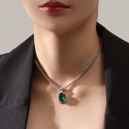 The necklace "Jewel" is a square, the color is white-green in silver, 36 cm-2
