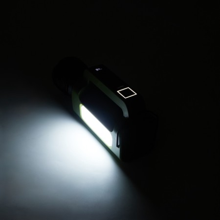 LED LED battery manual, portable, 5 watts, 2400 mAh, 22.5 x 7.2 x 10.5 cm 107031-10