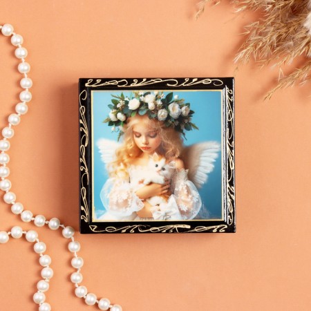 Casket "Angel in White", black, 10*10 cm, lacquer miniature-2