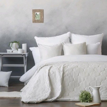 Set "Trust": a cover 230 x 250 cm, pillowcases 45 x 45 cm - 2 pcs, milk