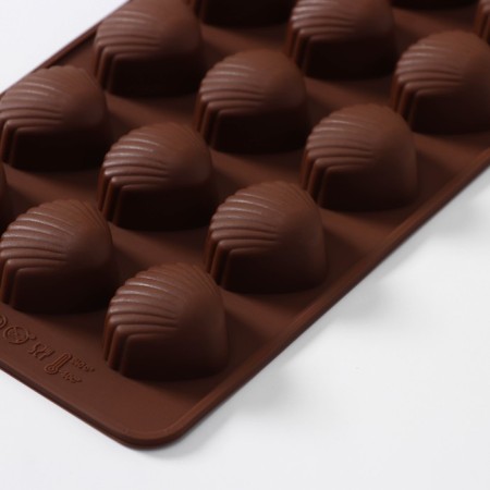 Form for sweets and chocolate of the “shells”, silicone, 20.5 × 10.5 cm, 15 cells (2.7 × 2.4 cm), brown color-2