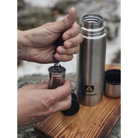 Thermos "Arctic", 101, with a strainer, 1 l, retains heat 26 hours-3