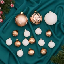 Set of balls plastic 44 pcs D-3 and 6 cm 