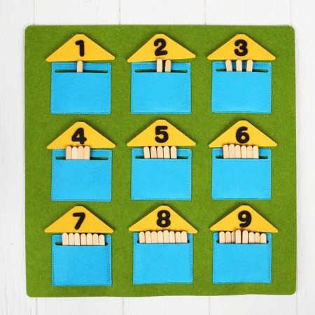 Didactic rug "House-readers"