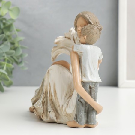 Polystone souvenir "Mom with son" 14x8.5x16 cm-3
