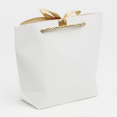Gift package "Happy New Year", 21 x 17 x 7 cm, new year-2