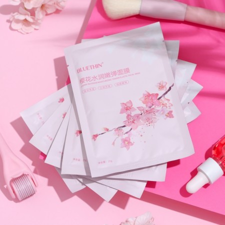 Mask Mask Moisturizer for the face with sakura extract, set of 5 pcs