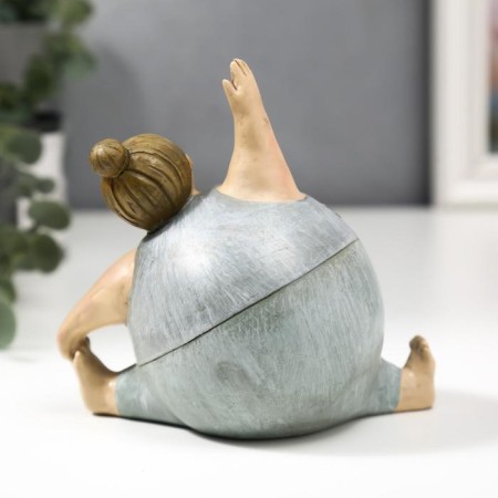 Souvenir Polystone "Pyshchka - Stretching" 12x8.5x13 cm-3
