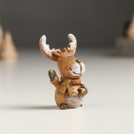 Polystone souvenir "Little elk in a scarf" Cinnamon MIX 2x3.5x5 cm-1