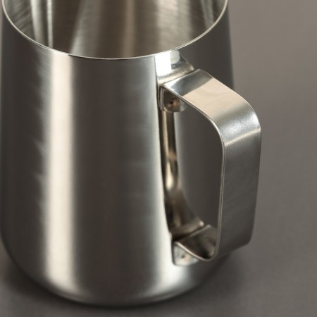 Pitcher Pither made of stainless steel, 600 ml, chrome color-2