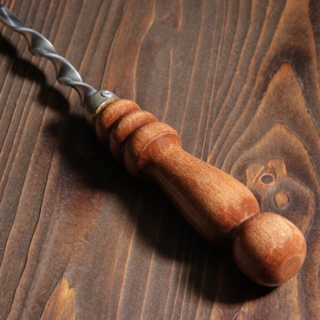 Shampoo with a wooden handle, working length - 40 cm, width - 10 mm, thickness - 3 mm with a pattern-4