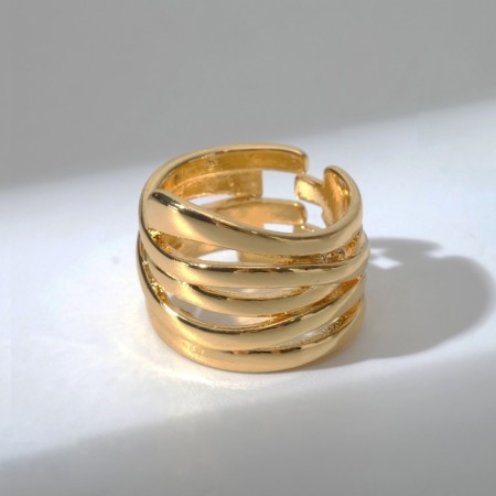 The ring "links" is wide, the color is gold, dimensionless-6
