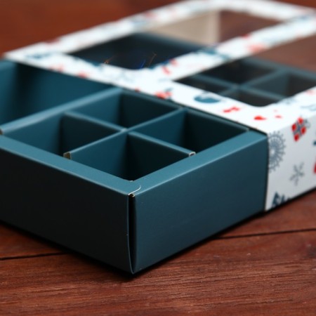 New Year. Box for 8 sweets and chocolate, 17.7x17.7x3.8 cm, confectionery packaging-5