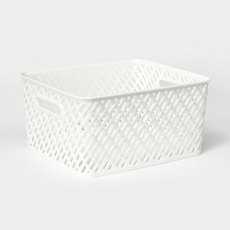 A basket for storage of an alternative "wicker", 35 × 29 × 17.5 cm, white color
