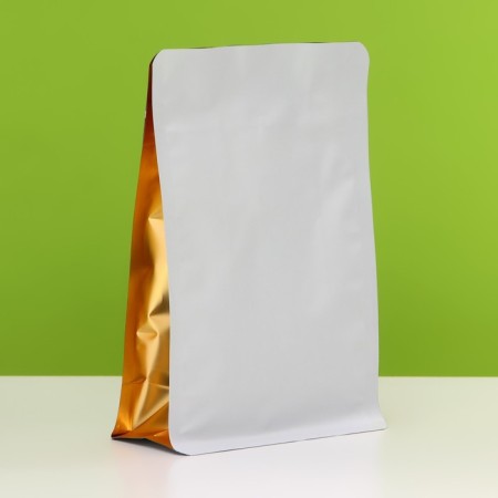 Eight-shirt packet for coffee, with a valve, flat bottom, white-gold, 20 x 13 x 7cm-1