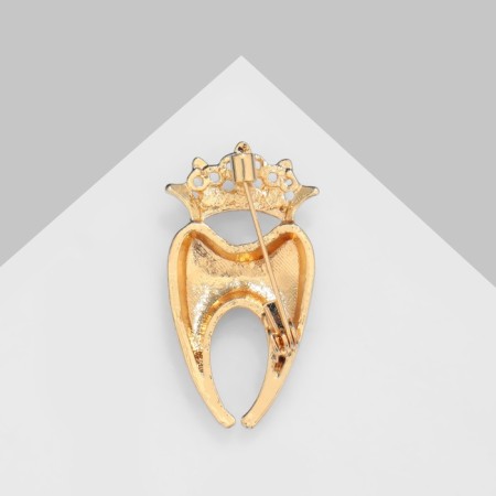 Tooth brooch with a crown, white color in gold-1